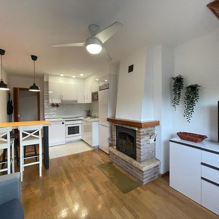 Apartamento Alba4 Jaca Esterno foto
