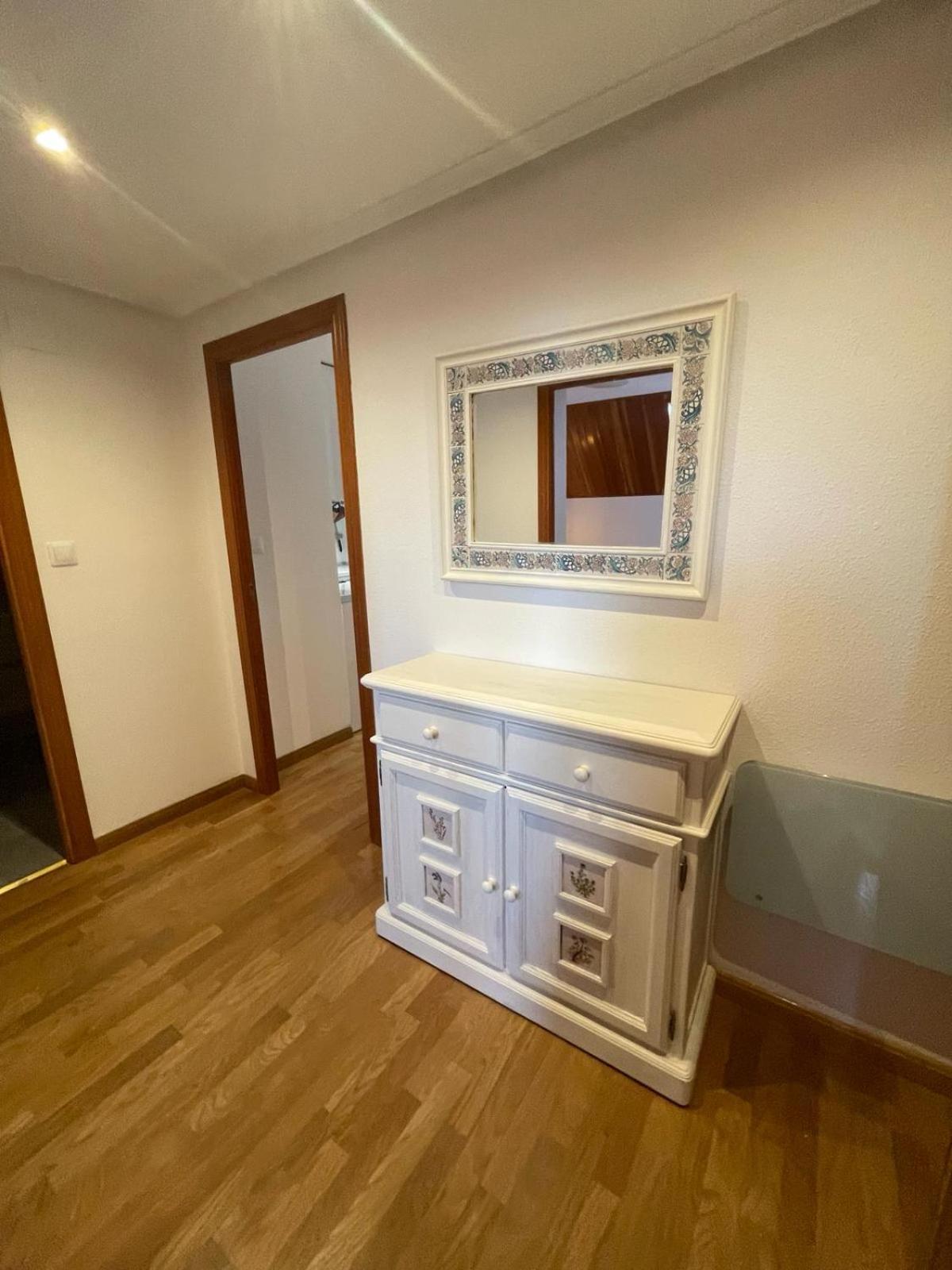 Apartamento Alba4 Jaca Esterno foto